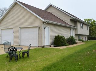 6312 53rd St, Kenosha, WI 53144