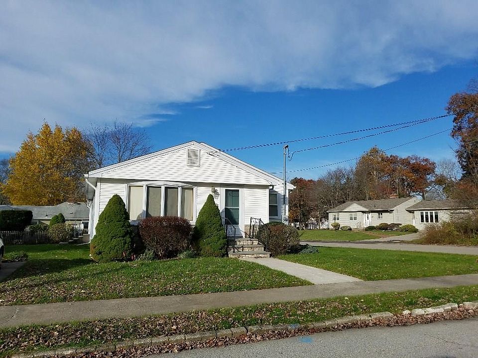 1st image of 52 Justice St