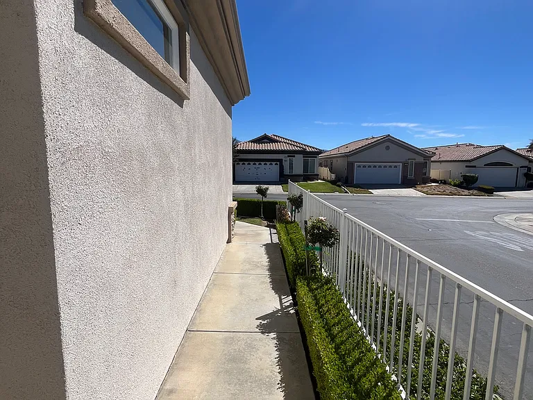 525 Brooklawn Dr — Photo 5