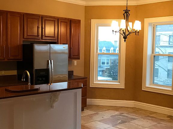 2nd image of 4401 McPherson Ave APT 3E