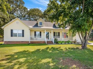 206 Lewis Rd, Williamston, SC 29697