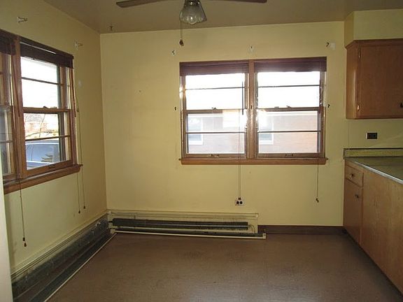 4th image of 2247 9th Pkwy