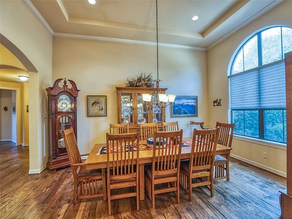 3rd image of 105 Fox Horn Cir