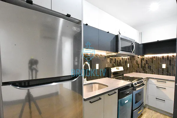 Rented by null | media 3