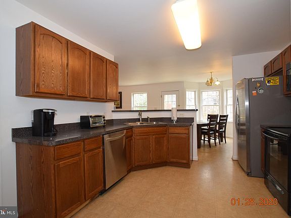 2nd image of 12801 Lee Lake Dr