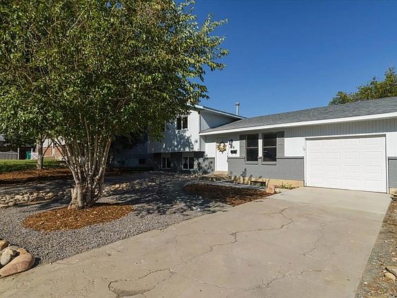 3rd image of 158 Glenn Pl