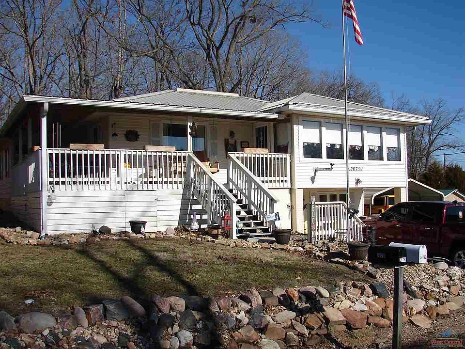 2nd image of 26791 Escapade Ln