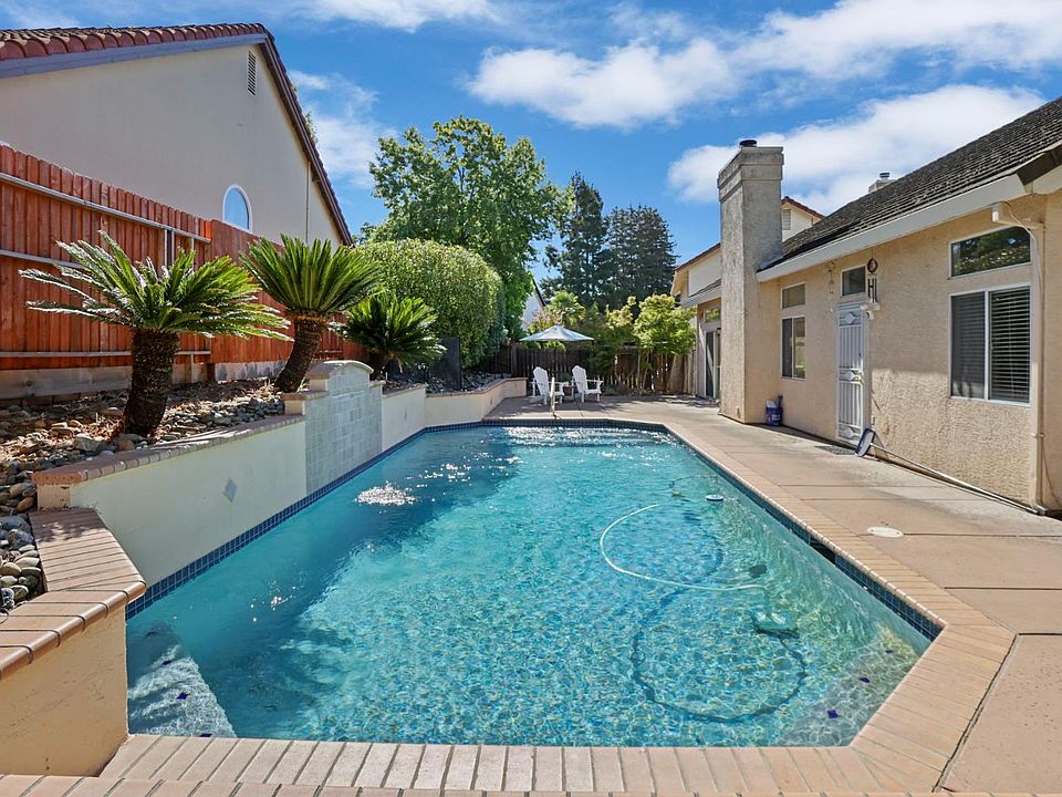 1st image of 9459 Lockeridge Way