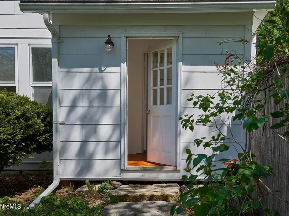 302 Egremont Plain Rd, Egremont, MA 01230