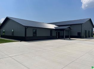 3075A Nest Ave, Sheldon, IA 51201