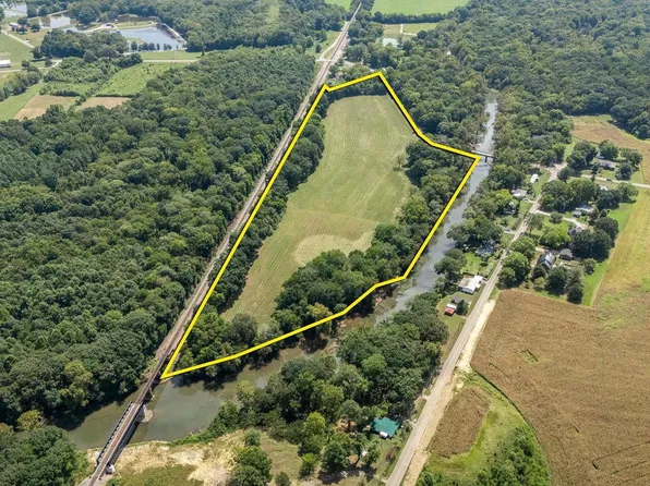 304 Brownsboro Rd, Gurley, AL 35741