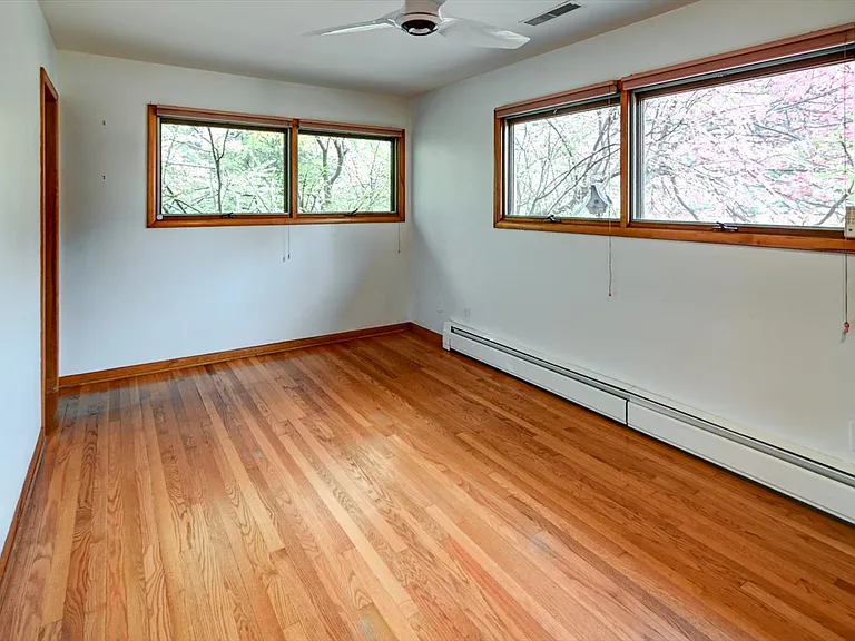4746 Lafayette Dr — Photo 53
