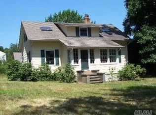 277 Cuba Hill Rd, Huntington, NY 11743