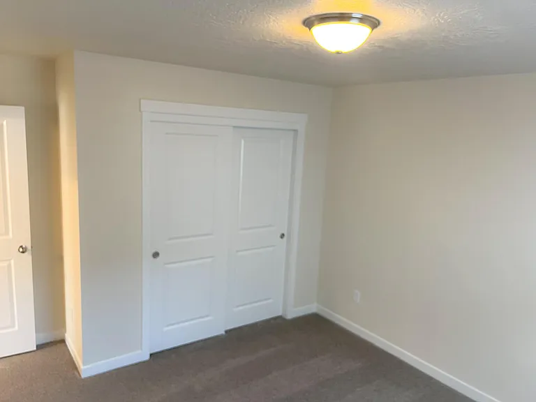 17002 Gwinnett Ave — Photo 4