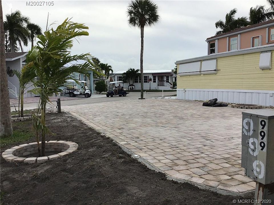 1st image of 999 Nettles Blvd