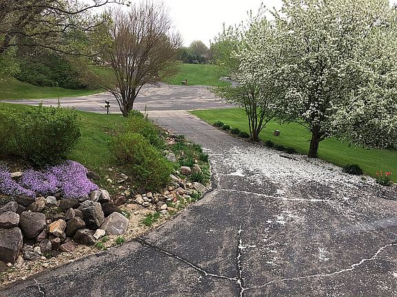 3rd image of 7813 N Robert Dr