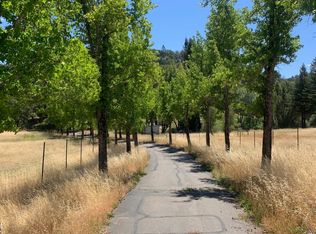 1400 Riebli Rd, Santa Rosa, CA 95404