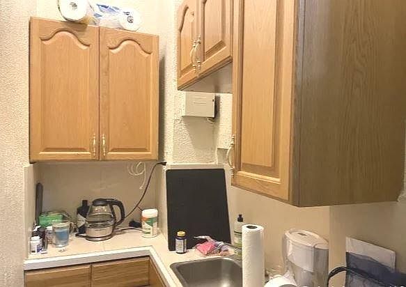 2nd image of 171 Hemenway St #3N
