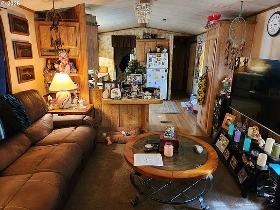 5th image of 21201 NE 58th St Unit 27