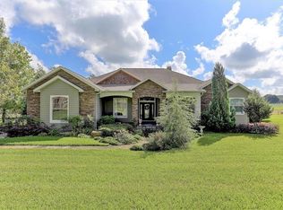 17632 Country Squire Ln, Dade City, FL 33523