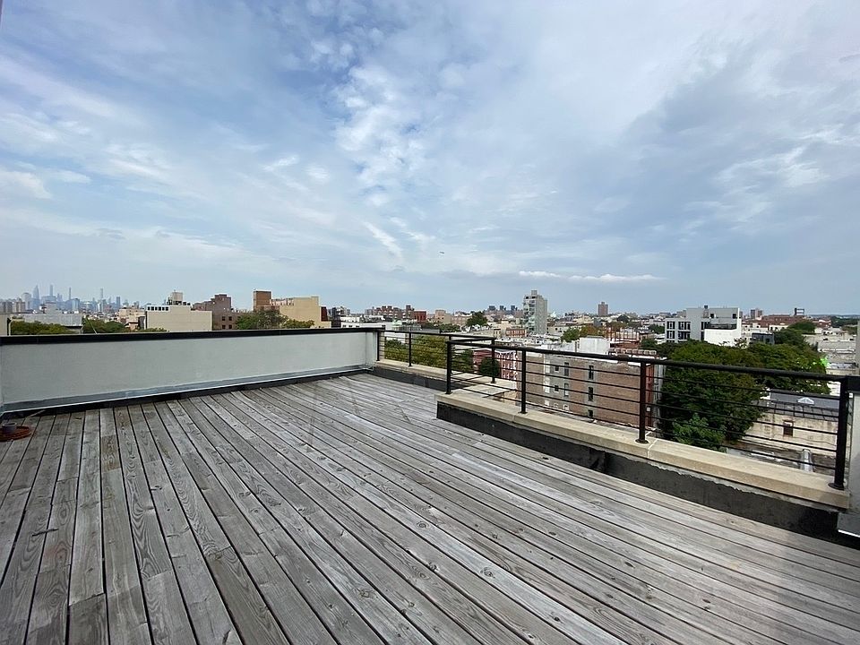 1st image of 315 Franklin Ave #4P