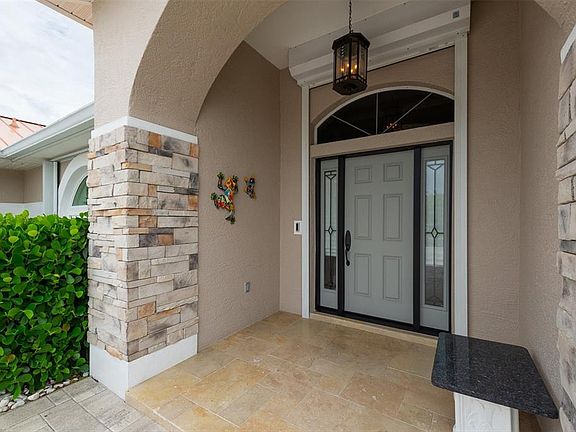3rd image of 7759 Carver Ct