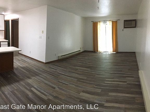 2nd image of 916 13th Ave S #10350587