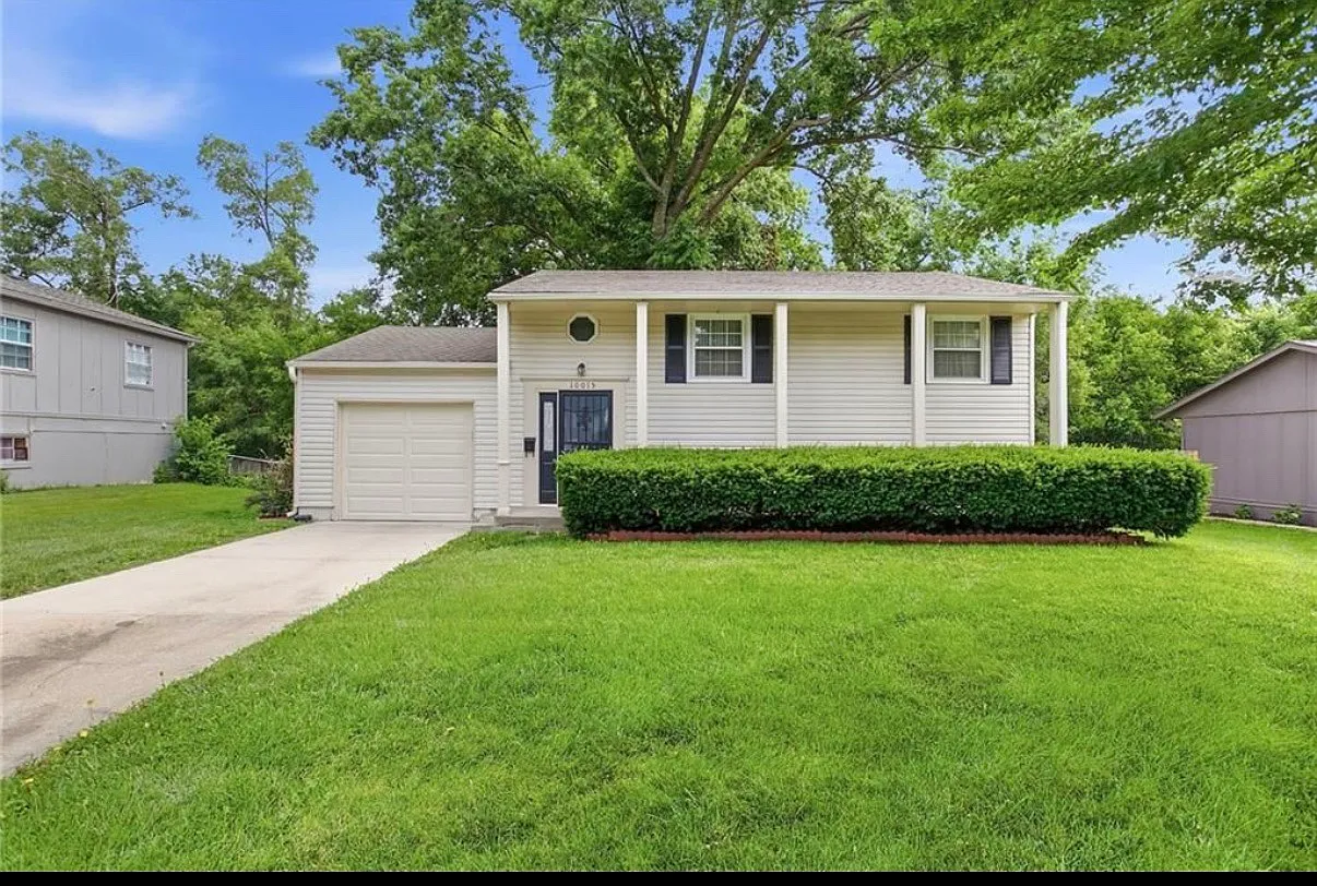 3 bed, 1361 sqft, $2,980 — Photo 1