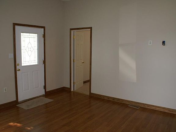 4th image of 336 N Anderson St