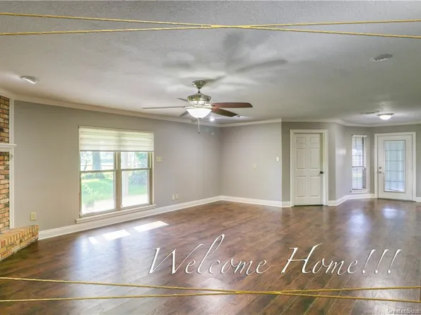 5863 Kingsbury Ln, Lake Charles, LA 70607