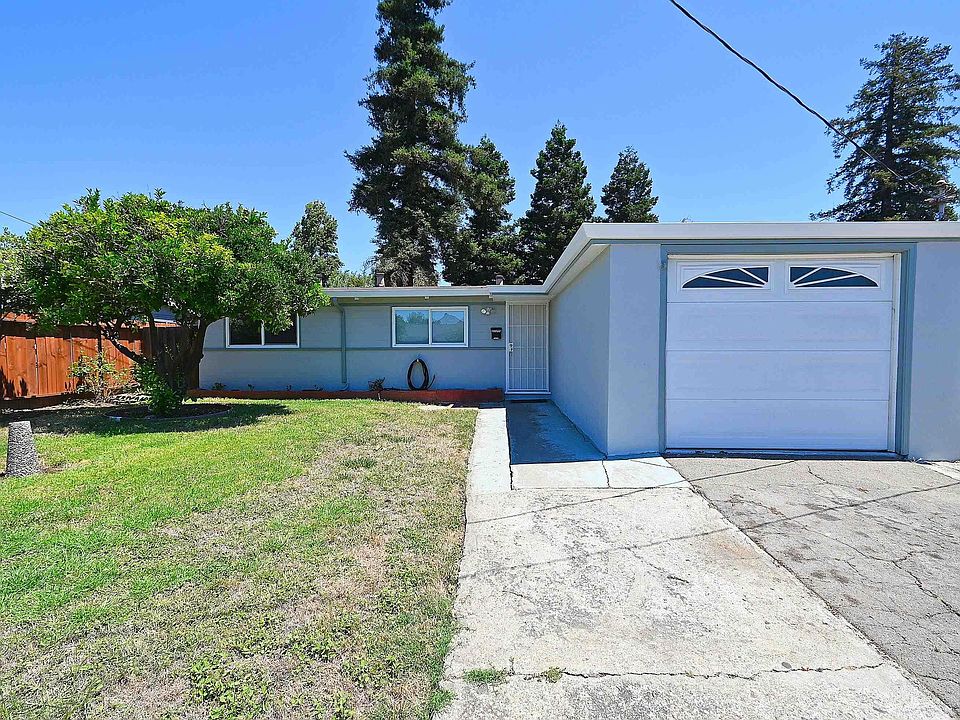 1st image of 27744 Haldane Ct