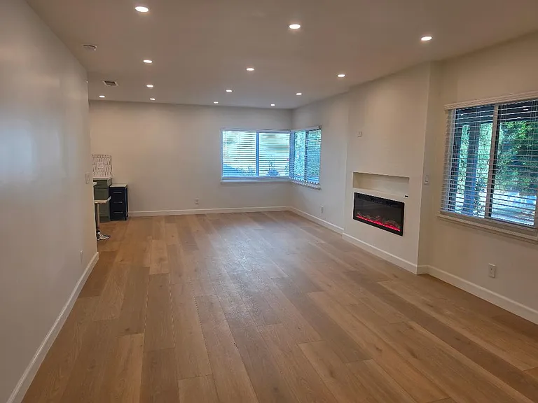 935 Arwin St — Photo 4