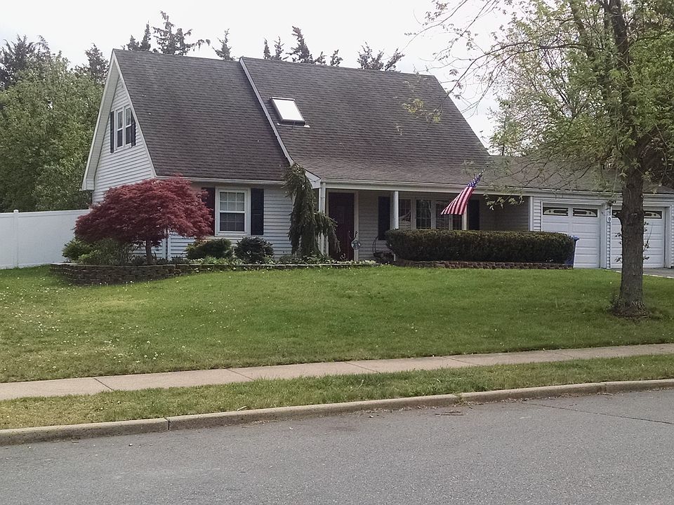 Nice, quiet neighborhood