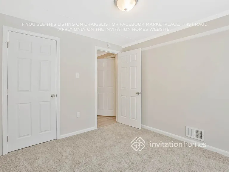 1958 Laurel Ln — Photo 13