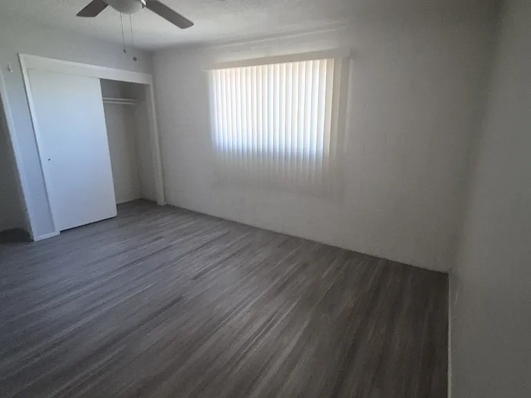 420 E McMurray Blvd — Photo 73