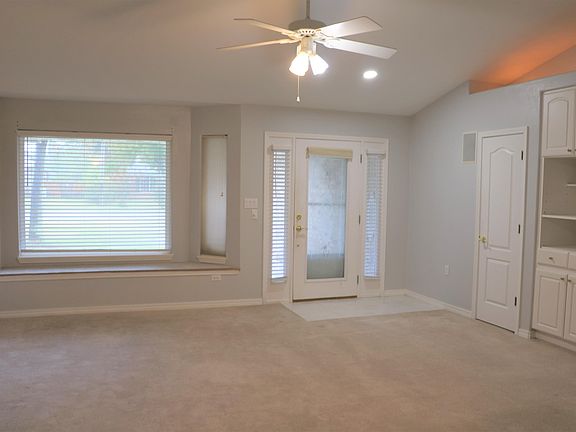 5th image of 2248 Prytania Cir