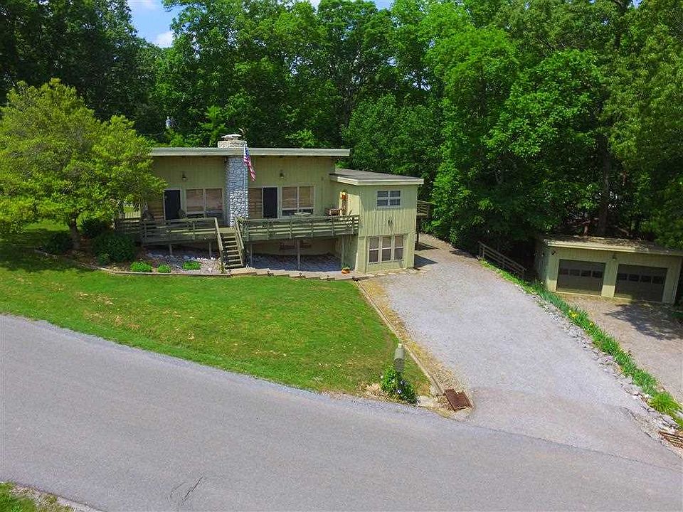 1st image of 307 Blue Springs Blvd