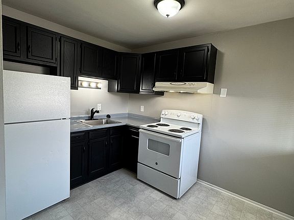 4th image of 620 Harrison Blvd APT 40