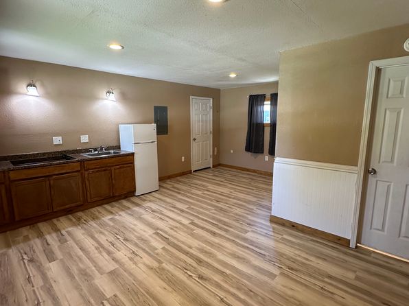 211 Elm St #1