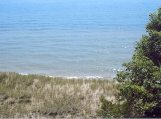 3033 Scenic Dr, Muskegon, MI 49445
