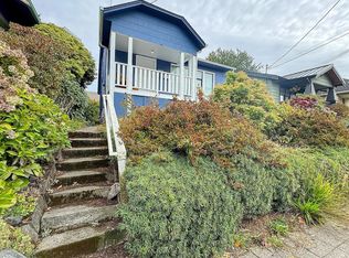5214 Green Lake Way N, Seattle, WA 98103