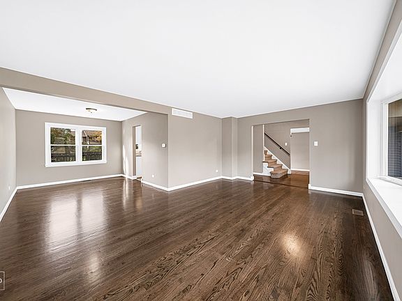 2nd image of 17538 Hawthorne Dr