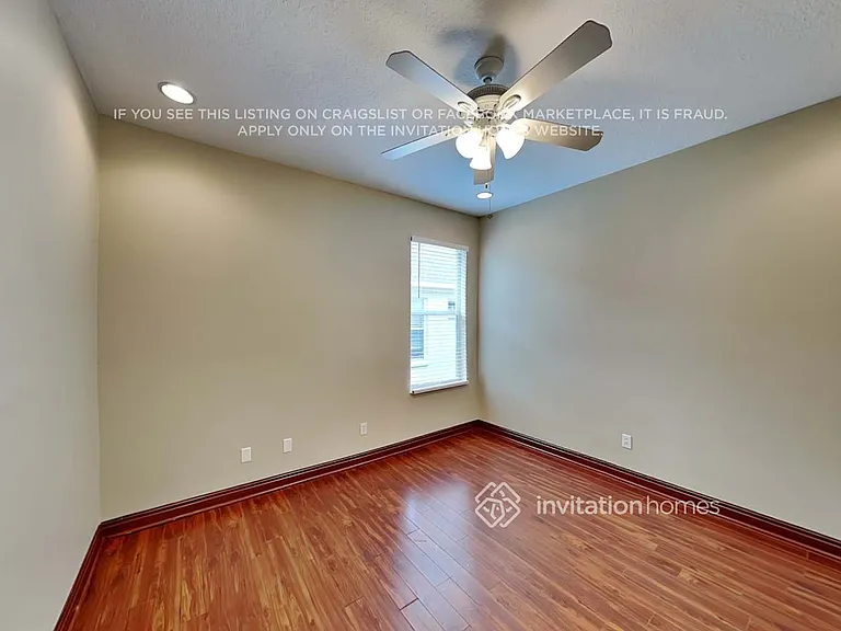 1652 Bonita Bluff Ct — Photo 13