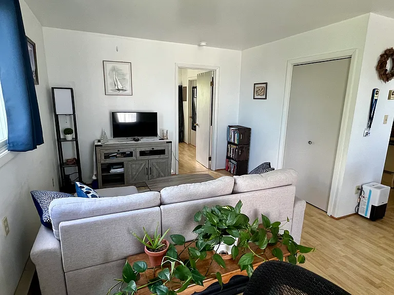 214 Lake St #3 — Photo 8