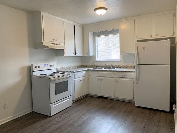 3rd image of 2901 Stokley Ln