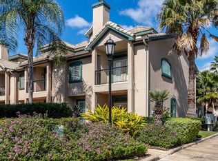 491 Mariners Dr, Kemah, TX 77565