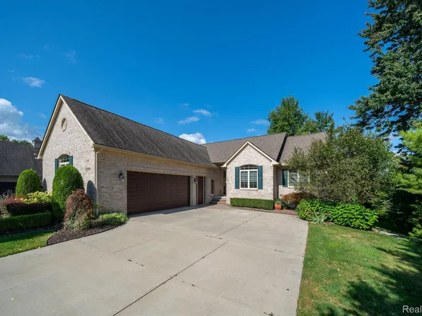 25289 Sutton Ct, Novi, MI 48374