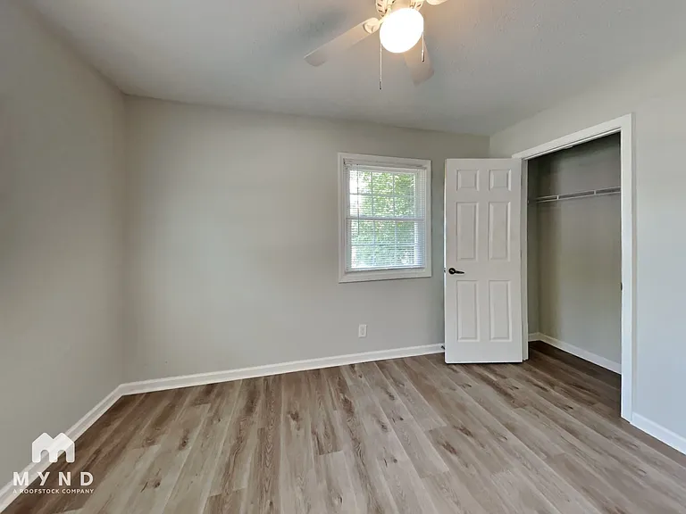 2901 Newark Dr — Photo 11