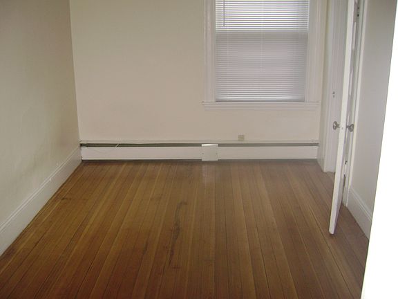 4th image of 11 Jasper St #6