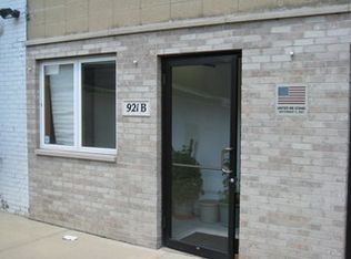 921 E Lake St, Aurora, IL 60506